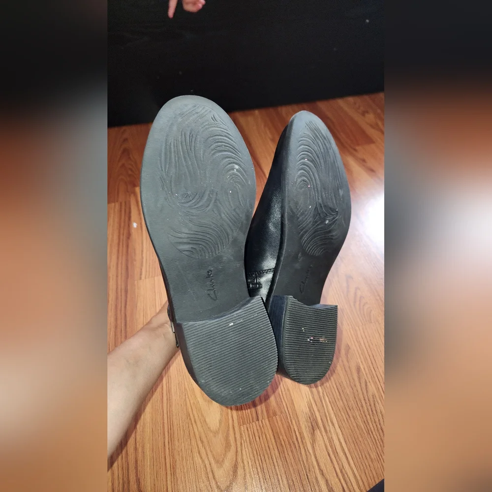 Clarks Maye Grace Bootie size 9.5